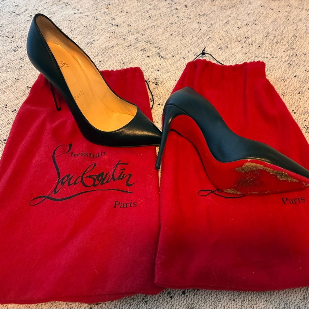 Christian Louboutin Classic Red Bottom Pumps – EU 36